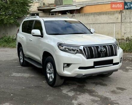 Белый Тойота Ленд Крузер Прадо, объемом двигателя 3.96 л и пробегом 103 тыс. км за 39500 $, фото 6 на Automoto.ua