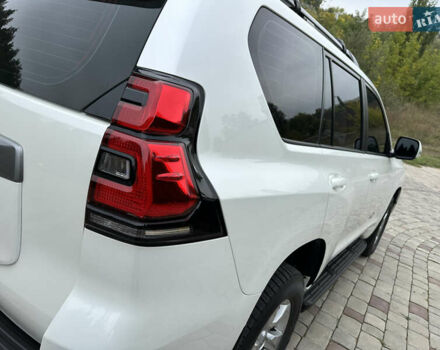 Белый Тойота Ленд Крузер Прадо, объемом двигателя 3.96 л и пробегом 131 тыс. км за 39900 $, фото 19 на Automoto.ua