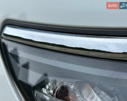 Белый Тойота Ленд Крузер Прадо, объемом двигателя 3.96 л и пробегом 131 тыс. км за 39900 $, фото 21 на Automoto.ua