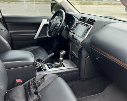 Білий Тойота Ленд Крузер Прадо, об'ємом двигуна 2.75 л та пробігом 243 тис. км за 38000 $, фото 19 на Automoto.ua