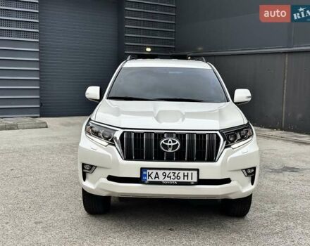 Белый Тойота Ленд Крузер Прадо, объемом двигателя 4 л и пробегом 119 тыс. км за 35450 $, фото 29 на Automoto.ua