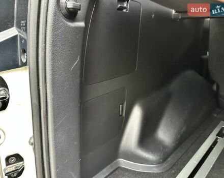 Белый Тойота Ленд Крузер Прадо, объемом двигателя 4 л и пробегом 119 тыс. км за 35450 $, фото 79 на Automoto.ua