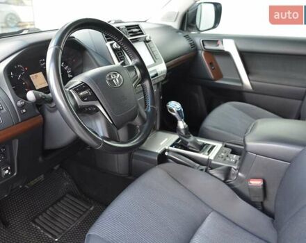 Белый Тойота Ленд Крузер Прадо, объемом двигателя 4 л и пробегом 140 тыс. км за 36500 $, фото 4 на Automoto.ua