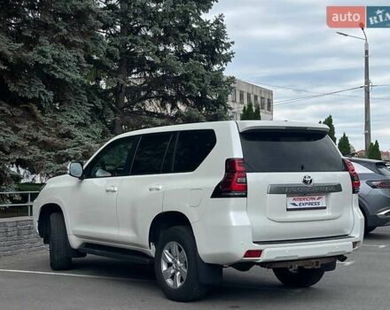 Білий Тойота Ленд Крузер Прадо, об'ємом двигуна 4 л та пробігом 72 тис. км за 38500 $, фото 4 на Automoto.ua