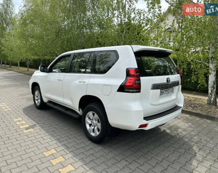 Белый Тойота Ленд Крузер Прадо, объемом двигателя 2.8 л и пробегом 77 тыс. км за 38500 $, фото 2 на Automoto.ua