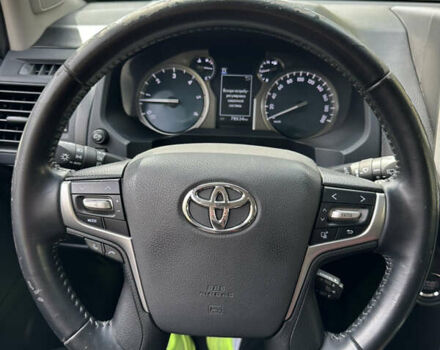 Белый Тойота Ленд Крузер Прадо, объемом двигателя 2.8 л и пробегом 77 тыс. км за 38500 $, фото 17 на Automoto.ua