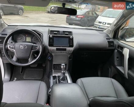 Белый Тойота Ленд Крузер Прадо, объемом двигателя 4 л и пробегом 69 тыс. км за 39900 $, фото 12 на Automoto.ua