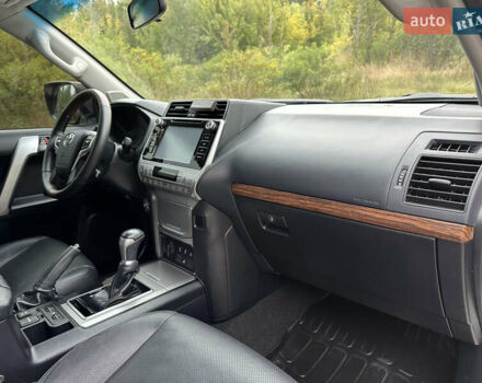 Белый Тойота Ленд Крузер Прадо, объемом двигателя 3.96 л и пробегом 131 тыс. км за 39900 $, фото 46 на Automoto.ua