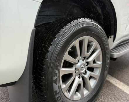 Белый Тойота Ленд Крузер Прадо, объемом двигателя 4 л и пробегом 64 тыс. км за 42900 $, фото 9 на Automoto.ua