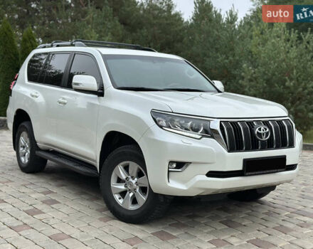 Белый Тойота Ленд Крузер Прадо, объемом двигателя 3.96 л и пробегом 131 тыс. км за 39900 $, фото 2 на Automoto.ua