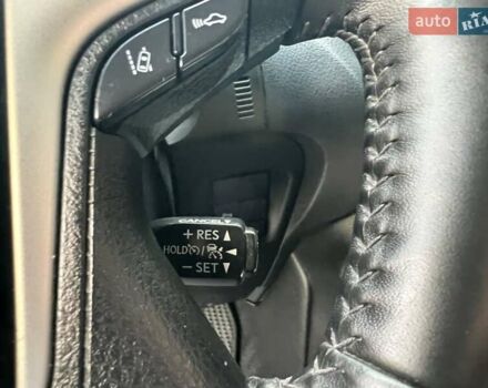 Белый Тойота Ленд Крузер Прадо, объемом двигателя 3.96 л и пробегом 103 тыс. км за 39500 $, фото 38 на Automoto.ua