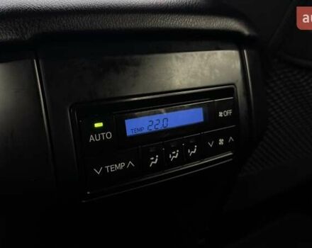 Белый Тойота Ленд Крузер Прадо, объемом двигателя 4 л и пробегом 180 тыс. км за 35125 $, фото 32 на Automoto.ua