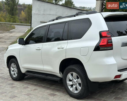 Белый Тойота Ленд Крузер Прадо, объемом двигателя 3.96 л и пробегом 131 тыс. км за 39900 $, фото 10 на Automoto.ua