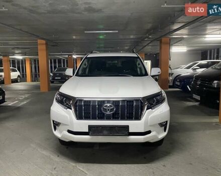 Белый Тойота Ленд Крузер Прадо, объемом двигателя 4 л и пробегом 69 тыс. км за 39900 $, фото 6 на Automoto.ua