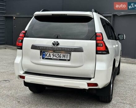 Белый Тойота Ленд Крузер Прадо, объемом двигателя 4 л и пробегом 119 тыс. км за 35450 $, фото 44 на Automoto.ua