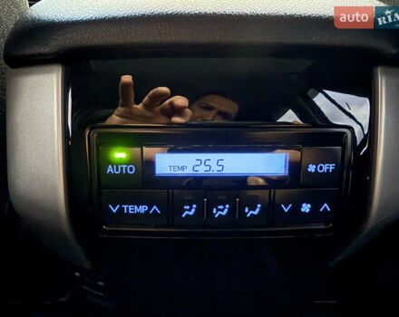 Белый Тойота Ленд Крузер Прадо, объемом двигателя 4 л и пробегом 175 тыс. км за 33500 $, фото 20 на Automoto.ua