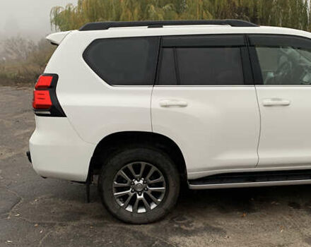 Белый Тойота Ленд Крузер Прадо, объемом двигателя 3.96 л и пробегом 71 тыс. км за 49999 $, фото 4 на Automoto.ua
