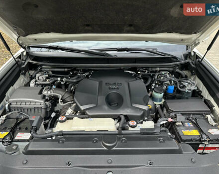 Белый Тойота Ленд Крузер Прадо, объемом двигателя 2.8 л и пробегом 77 тыс. км за 38500 $, фото 16 на Automoto.ua