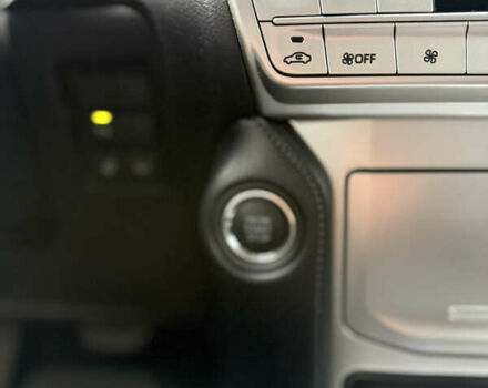 Белый Тойота Ленд Крузер Прадо, объемом двигателя 4 л и пробегом 64 тыс. км за 42900 $, фото 15 на Automoto.ua