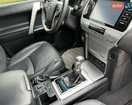 Белый Тойота Ленд Крузер Прадо, объемом двигателя 3.96 л и пробегом 131 тыс. км за 39900 $, фото 47 на Automoto.ua