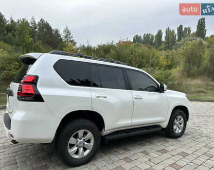 Белый Тойота Ленд Крузер Прадо, объемом двигателя 3.96 л и пробегом 131 тыс. км за 39900 $, фото 11 на Automoto.ua