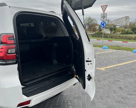 Белый Тойота Ленд Крузер Прадо, объемом двигателя 2.76 л и пробегом 146 тыс. км за 35000 $, фото 14 на Automoto.ua