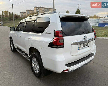 Белый Тойота Ленд Крузер Прадо, объемом двигателя 4 л и пробегом 175 тыс. км за 33500 $, фото 11 на Automoto.ua
