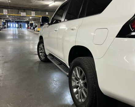 Білий Тойота Ленд Крузер Прадо, об'ємом двигуна 2.75 л та пробігом 243 тис. км за 38000 $, фото 1 на Automoto.ua