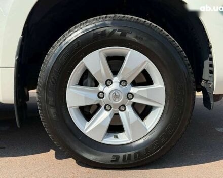 Белый Тойота Ленд Крузер Прадо, объемом двигателя 4 л и пробегом 119 тыс. км за 34950 $, фото 19 на Automoto.ua