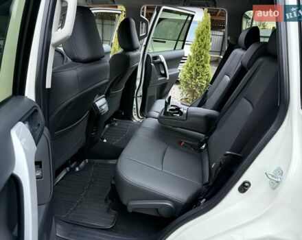 Белый Тойота Ленд Крузер Прадо, объемом двигателя 4 л и пробегом 79 тыс. км за 38700 $, фото 42 на Automoto.ua