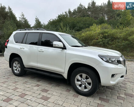 Белый Тойота Ленд Крузер Прадо, объемом двигателя 3.96 л и пробегом 131 тыс. км за 39900 $, фото 12 на Automoto.ua