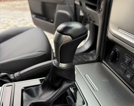 Белый Тойота Ленд Крузер Прадо, объемом двигателя 3.96 л и пробегом 50 тыс. км за 41999 $, фото 19 на Automoto.ua