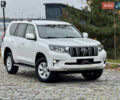 Белый Тойота Ленд Крузер Прадо, объемом двигателя 3.96 л и пробегом 50 тыс. км за 41999 $, фото 83 на Automoto.ua