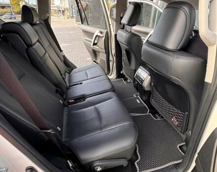 Белый Тойота Ленд Крузер Прадо, объемом двигателя 2.76 л и пробегом 130 тыс. км за 49599 $, фото 14 на Automoto.ua