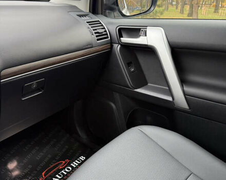 Белый Тойота Ленд Крузер Прадо, объемом двигателя 3.96 л и пробегом 50 тыс. км за 41999 $, фото 143 на Automoto.ua