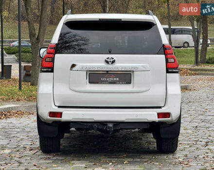 Белый Тойота Ленд Крузер Прадо, объемом двигателя 3.96 л и пробегом 50 тыс. км за 41999 $, фото 72 на Automoto.ua