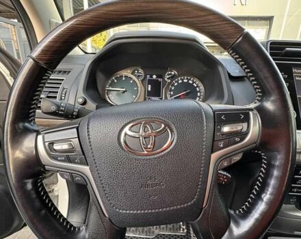 Белый Тойота Ленд Крузер Прадо, объемом двигателя 2.76 л и пробегом 130 тыс. км за 49599 $, фото 28 на Automoto.ua