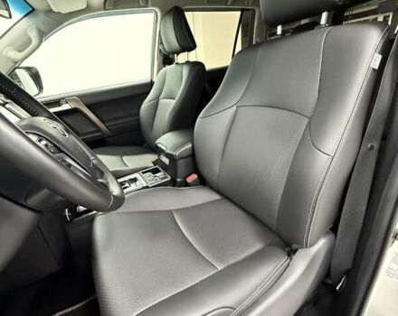 Білий Тойота Ленд Крузер Прадо, об'ємом двигуна 2.76 л та пробігом 139 тис. км за 43000 $, фото 21 на Automoto.ua