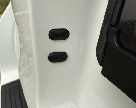 Белый Тойота Ленд Крузер Прадо, объемом двигателя 3.96 л и пробегом 50 тыс. км за 41999 $, фото 42 на Automoto.ua