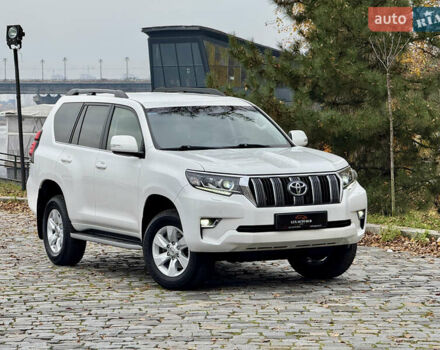 Белый Тойота Ленд Крузер Прадо, объемом двигателя 3.96 л и пробегом 50 тыс. км за 41999 $, фото 179 на Automoto.ua