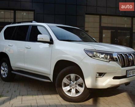 Белый Тойота Ленд Крузер Прадо, объемом двигателя 3.96 л и пробегом 42 тыс. км за 46500 $, фото 1 на Automoto.ua