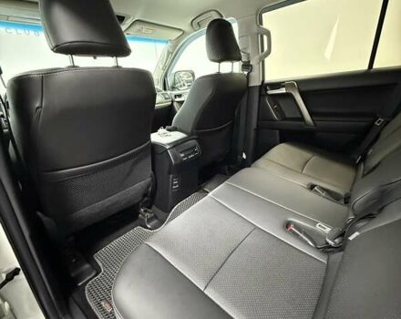 Білий Тойота Ленд Крузер Прадо, об'ємом двигуна 2.76 л та пробігом 139 тис. км за 43000 $, фото 34 на Automoto.ua