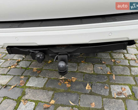 Белый Тойота Ленд Крузер Прадо, объемом двигателя 3.96 л и пробегом 50 тыс. км за 41999 $, фото 43 на Automoto.ua