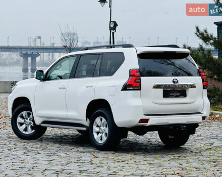 Белый Тойота Ленд Крузер Прадо, объемом двигателя 3.96 л и пробегом 50 тыс. км за 41999 $, фото 163 на Automoto.ua
