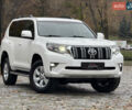 Белый Тойота Ленд Крузер Прадо, объемом двигателя 3.96 л и пробегом 50 тыс. км за 41999 $, фото 161 на Automoto.ua