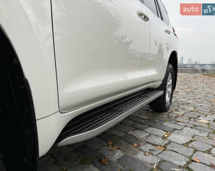 Белый Тойота Ленд Крузер Прадо, объемом двигателя 3.96 л и пробегом 50 тыс. км за 41999 $, фото 57 на Automoto.ua