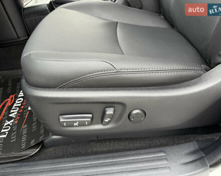 Белый Тойота Ленд Крузер Прадо, объемом двигателя 3.96 л и пробегом 50 тыс. км за 41999 $, фото 110 на Automoto.ua