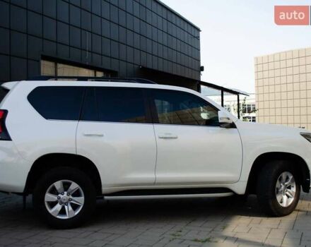 Белый Тойота Ленд Крузер Прадо, объемом двигателя 3.96 л и пробегом 42 тыс. км за 46500 $, фото 7 на Automoto.ua