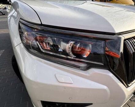 Белый Тойота Ленд Крузер Прадо, объемом двигателя 2.76 л и пробегом 130 тыс. км за 49599 $, фото 10 на Automoto.ua