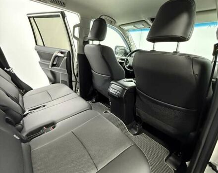 Білий Тойота Ленд Крузер Прадо, об'ємом двигуна 2.76 л та пробігом 139 тис. км за 43000 $, фото 36 на Automoto.ua